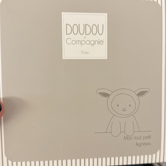 Doudou lamb booties - Picture 3 of 4